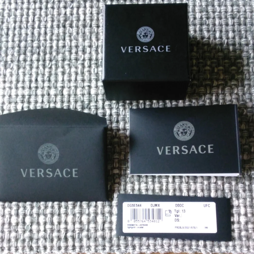 Stunning Versace Ring (Light Gold/Crystal) - Picture 6 of 13